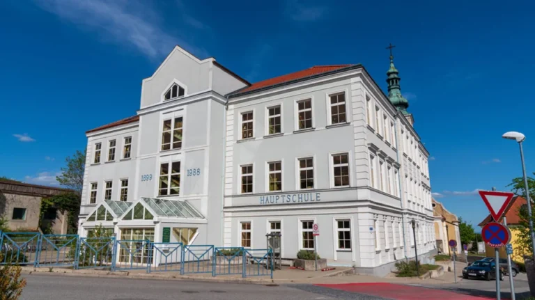 Elektro Uferer | Schulumbau Wölbling